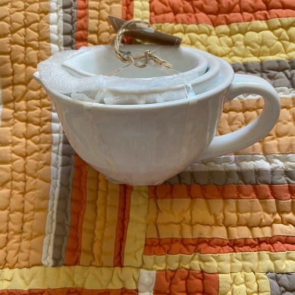 Nesting measuring cups - Picture 2 of 6